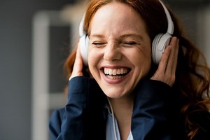 Listen: IrishCentral’s top picks for a sunny summer Irish playlist