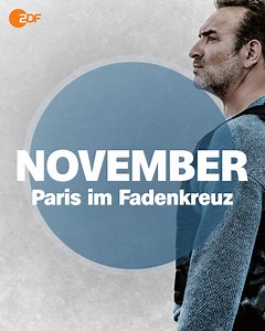 Paris, 13. November 2015. Mehrere Terroranschläge erschüttern die Stadt, und es gibt zahlreiche Tote. Die nervenaufreibende Arbeit der Antiterroreinheit "Sdat" beginnt. Es ist ein Wettlauf gegen die Zeit. Die Terroristen sind flüchtig, weitere Anschläge nicht auszuschließen. Oscarpreisträger Jean Dujardin verkörpert den leitenden Ermittler in dem auf Tatsachen basierenden #Thriller "November - Paris im Fadenkreuz". Klickt euch in die #ZDFmediathek: https://kurz.zdf.de/rmcU/ #ZDF #Spielfilm #Jean