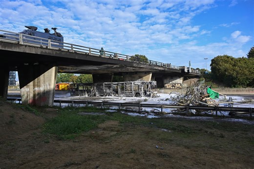 Bus incendié à Rennes le 10 septembre: la police lance un appel à témoins pour retrouver les responsables