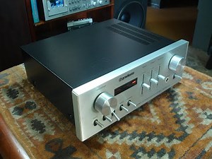 Model 80 Gradiente Amplificador Estereo