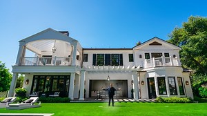 Tour of a $10.25M Los Angeles luxury mansion