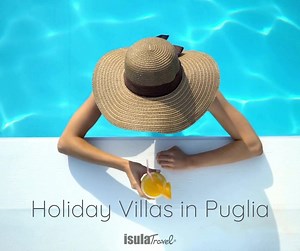 Do you love Puglia as we do? Our luxury villas with pool are the perfect solution for a safe, comfy and relaxing holiday. Now it's your time to book! We inspire you to vibe high! #isulatravel #isulavibes #holidayvilla #travel #puglia #luxuryvilla | IsulaTravel