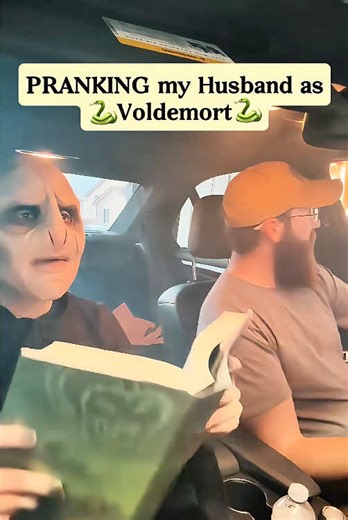 Pranking my husband w/body paint 🤣😂 #funny #couple #fyp #funnyvideos😂 #funnymoments