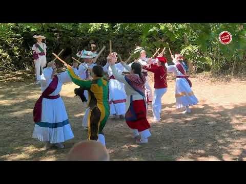 Baque Traditional Performance by Hartza and Hartzaina @Esdansa Festival 