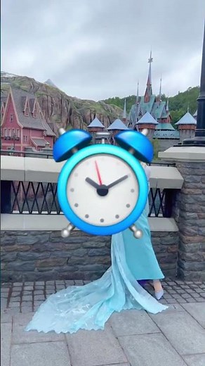 😱this is what Elsa's castle looks like on the inside😱