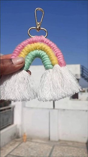 Macrame keychain | Handmade | Boho style | #diy #macrame #macramekeychain