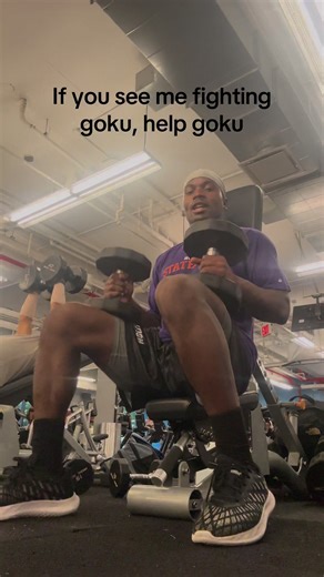 Built in silence. Pressure creates diamonds. I create pressure. Most people only see results. They don’t see the repetition. They don’t see the bad days. They don’t see the weight that doesn’t move the first time. Silence is where the real work happens. No applause. No announcement. No validation. Just standards. Pressure isn’t something I avoid. It’s something I build tolerance for. Early mornings. Late nights. Days when motivation is gone but discipline still shows up. That’s where you get sha