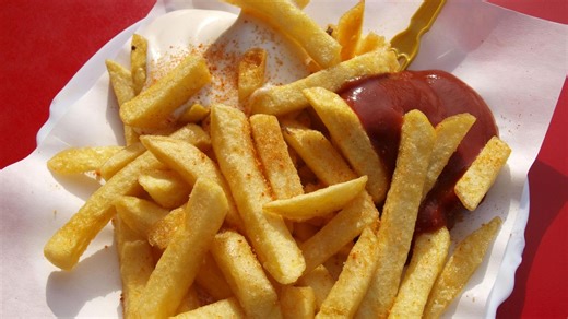El truco casero que explica cómo cocinar papas fritas más rápido y que no queden secas