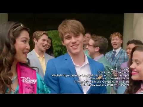 Descendants - Chanson : Be Our Guest