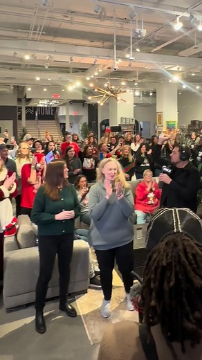 It’s officially Christmas on 100.3 WNIC! Today was unforgettable, thank you to everyone who showed up to celebrate the Christmas Flip with us! We’re so excited to bring you the best holiday hits from Detroit’s #1 Christmas Station! 🎄🎅🏼 A special thank you to GW Home for hosting our first ever Christmas Flip on Woodward, you made this so special! The celebration continues at Gardner White Flagship from 4pm-6pm! Happy Holidays! #iheartradio #iheartmedia #1003wnic #christmasmusic #happyholidays 