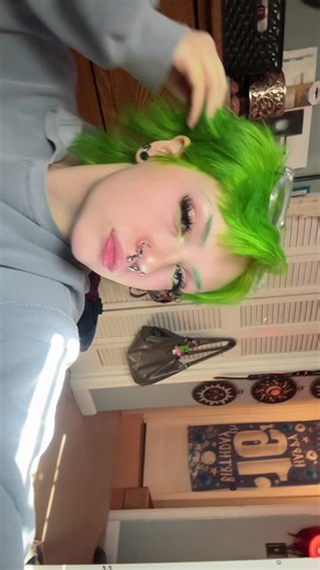 maven_j444 (@maven_mak444)’s videos with Sex on Fire - Kings Of Leon