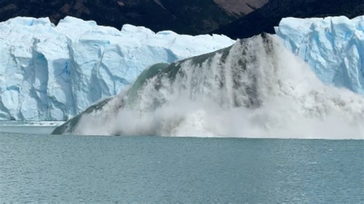 Glacier Base Ascending to Lago Argentino, Patagonia, Santa Cruz