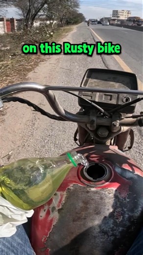 I put 2500ml petrol for 130km distance on This Rusty bike #bikelovers