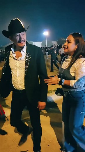 Paco Barron y Sus Norteños Clan - Popurri Micky