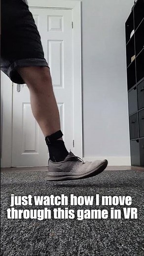 This QUEST 2 locomotion device allows you to WALK in VR! KAT LOCO S #shorts