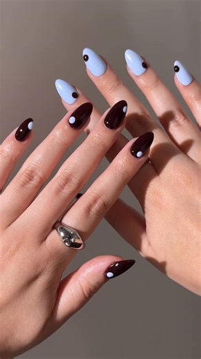 DND Gel on Instagram: "This color combo itches the brain so good 🧠🫐☕️ Shades: DND 750 Fudgsicle + DIVA 107 Periwinkle Tides. Click the link in our bio to shop. #DNDGelPolish #Polkadotnails #brownnails #nailsinspo #gelpolish"