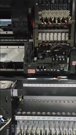 YAMAHA YV100Xg SMT Pick and Place Machine for PCB Assembly and Surface Mount Production