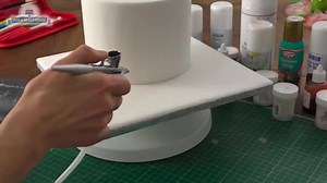 779K views · 1.5K reactions | In this video you will see how to create a 'space' cake using an airbrush and some edible metalic sprays. There is also a Space rocket topper and some planets as well  We hope you enjoy the video and look forward to seeing your creations. #galaxy #space #cake | Zoe's Fancy Cakes | Facebook