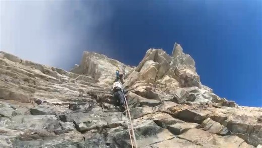 Îmblânzind corzile fixe ale piramidei Matterhorn 4478 m ❤️ Credit Nicu Rotaru | Willhelm Cristian Schuster