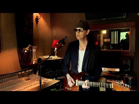 Kurt BoDeans "Still the night" -aka- "If I can hold you tonight"
