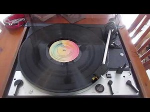 Dual1229 Turntable demonstration