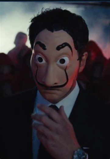 رسميا موسم جديد 🤩 ! #lacasadepapel #لاكاسا_دي_بابيل #explore #fyp #البروفيسور