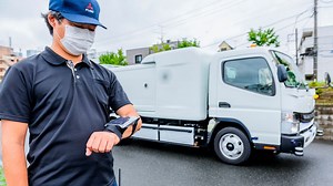 Fuso: Wenn der Fahrer mit dem Müllauto „Gassi geht“