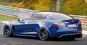 Elon Musk Promises Cheaper Tesla and Better Batteries