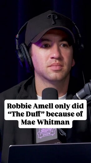 Robbie Amell agreed to star in #TheDuff because Mae Whitman joined the cast | Zach Sang Show