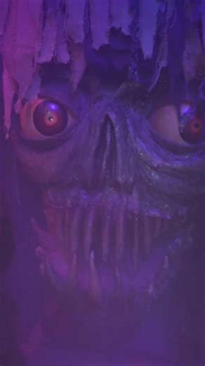 Scares at The Darkness Haunted House #jumpscare #animatronic #spookyseason | The Scare Factor