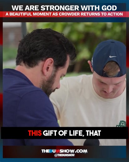 Stephen Crowder visits his first college campus in years and shares a heartfelt moment with a student. We need more of this! @topfans | The Don't Unfriend Me Show