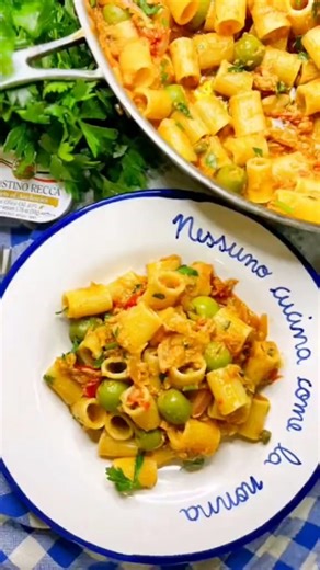 Pasta with Tuna Olives & Capers 🍝 🫒 We made this on our live last night and you guys loved it! Ingredients ⬇️ 3 tablespoons extra virgin olive oil 5 fresh parsley stems 4 garlic cloves, sliced 1/4 teaspoon red pepper flakes 1 can 1.76 Oz anchovy fillets packed in oil, drained 1 1/2 cups Castelvetrano olives 1/4 cup capers 2 red onions, cut into a 1/2 inch dice 1/2 cup dry white wine, such as Pinot Grigio 18 ounces canned Italian tuna, about 6 small cans or 3 regular cans 1 14oz can cherry toma