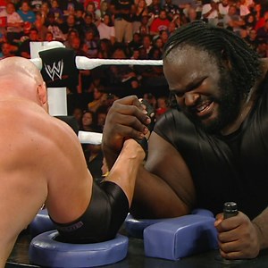 Who would be the strongest in WWE between Kane and Mark Henry? Let's find out! 💪 | WWE