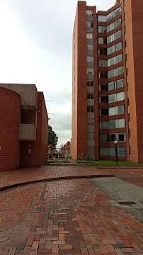 Apartamento en Venta, Modelo Norte, Conjunto El Labrador II, Bogotá, Colombia.