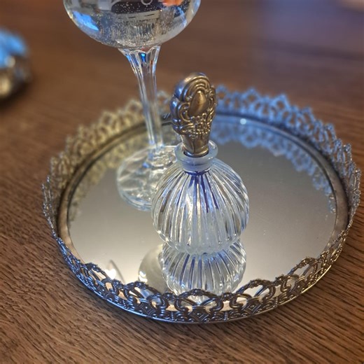 Vintage-style Round Mirror Tray With an Openwork Silver-colored Metal Edge. - Etsy