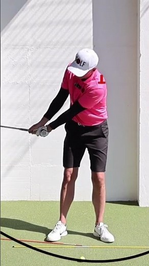 Build the DOWN ↘️ into the set-up #stackandtilt #gridlife #weightforward #golftips