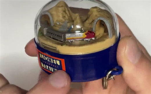 “世界最小的火车模型”视频搬运～1/1000比例 teeny train～铁道鐵道鉄道轨道交通火车迷～钥匙链里的超迷你沙盘～