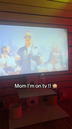 mfstargirl (@mfstargirl61)’s videos with 5Am in London - Madi G