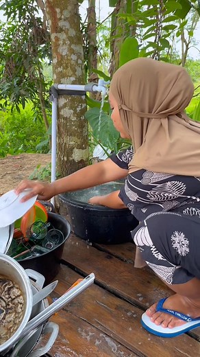 961K views · 23K reactions | Berawal dari hp burem kebeli iPhone13 kak bukan tiba2 ngonten langsung pake Ip kita berproses sayang | sihanna official | Facebook