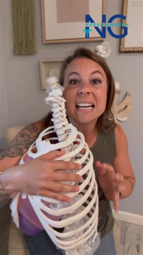 32K views · 655 reactions | Pneumothorax and what it looks like on a chest X-ray! Intended for educational purposes only. Always follow your local protocols. #ERNurse #EmergencyNurse #CEN #CFRN #CTRN #ICUNurse #NCLEX #NursingSchool #NursingStudent #Nurse #ICUNurse #CCRN #FlightNurse #FlightMedic #FPC #paramedic #criticalcare #HEMS | NurseGwenny | Facebook