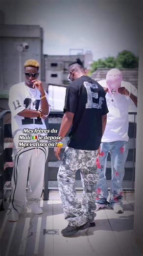 Mes frères du Mali 🇲🇱 je depose mes affaires oú 😇#tiktokafrique🇹🇬🇨🇩🇨🇮🇧🇯🇬🇦🇨🇲🇬🇦 #goodvibes #pourtoiii #malitiktok🇲🇱 #visibilité