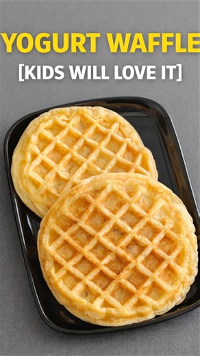 YOGURT WAFFLES IN MINUTES 😍 | SOFT & FLUFFY BREAKFAST #ytshorts #shorts #viral
