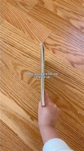 The way the book size progressively got bigger 🤭 #books #booktok #booktube