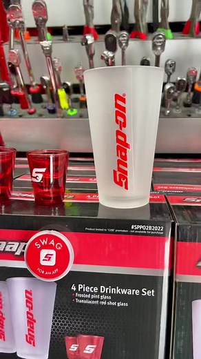 Send in a credit app and get these free #snapontools #snapon4life #mechanic #snapontoolbox #snaponwithnacho #lbc #longbeach #automechanic #tools #snapontool