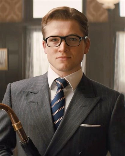 Eggsy avenges his mum with Harry’s iconic pub move #shorts #film #movie #edit