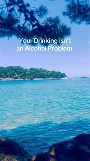 Your drinking isn’t an alcohol problem. It’s a thinking problem. Thoughts create feelings. And when those feelings become uncomfortable, overwhelming, or hard to sit with… alcohol feels like the fastest way to change them. But changing how you think changes how you feel. And when your feelings change, your drinking changes too. This is why willpower alone never solves the problem. Real change happens when you understand the thinking behind your drinking. I’m Sonia Grimes, Global Award-Winning Al