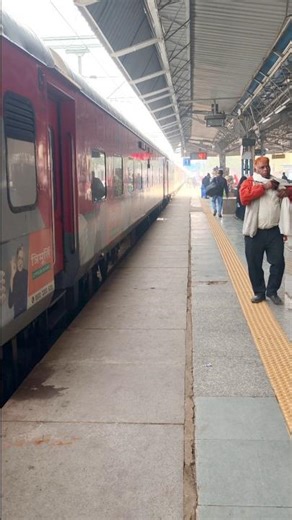 #railway #indianrailways #train #railwaycontent #travel #shortvideos #scrrailways #railtrack