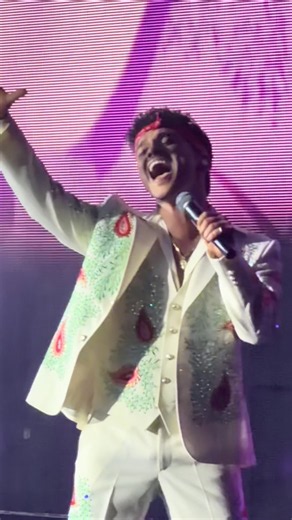 Bruno Mars - Just the Way You Are - MetLife 8/25/2026