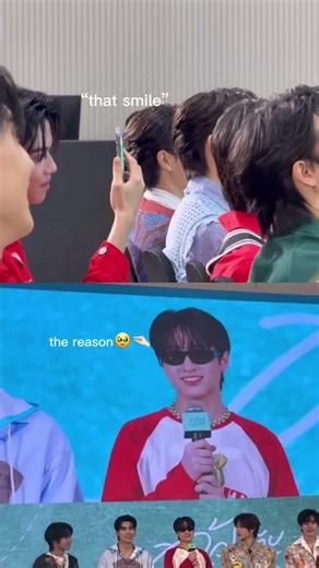 Lion's Reflection on Waves: A Moment of Awe