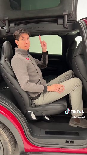 Tesla Model X Plaid Rear Seats Access Guide